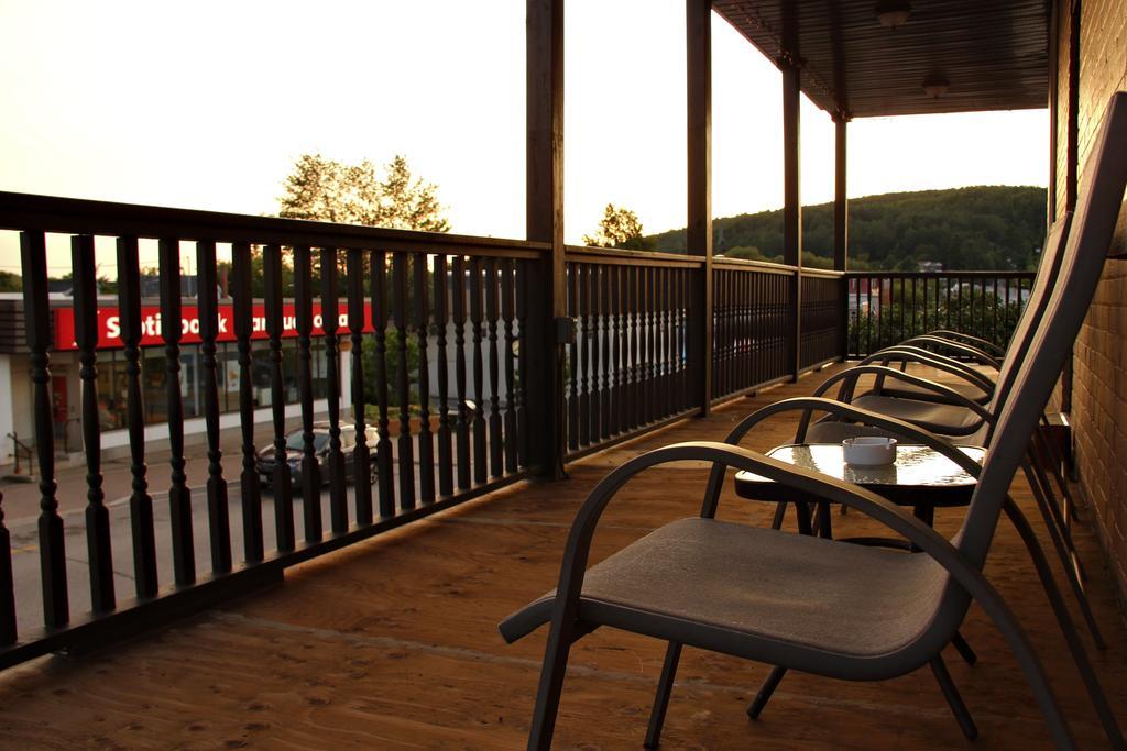 Le Voyageur Inn Mattawa Exterior foto